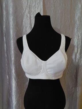 Bestform - White Support Bra for Women - Classic Comfort